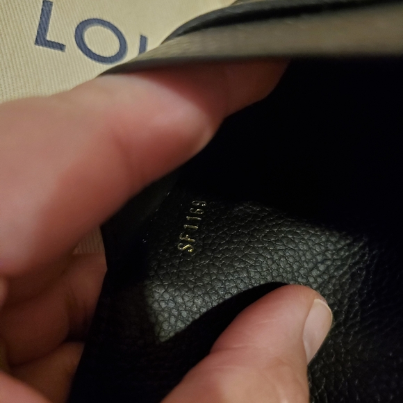 Louis Vuitton Monogram Empreinte Adele Bifold long wallet - Picture 14 of 16